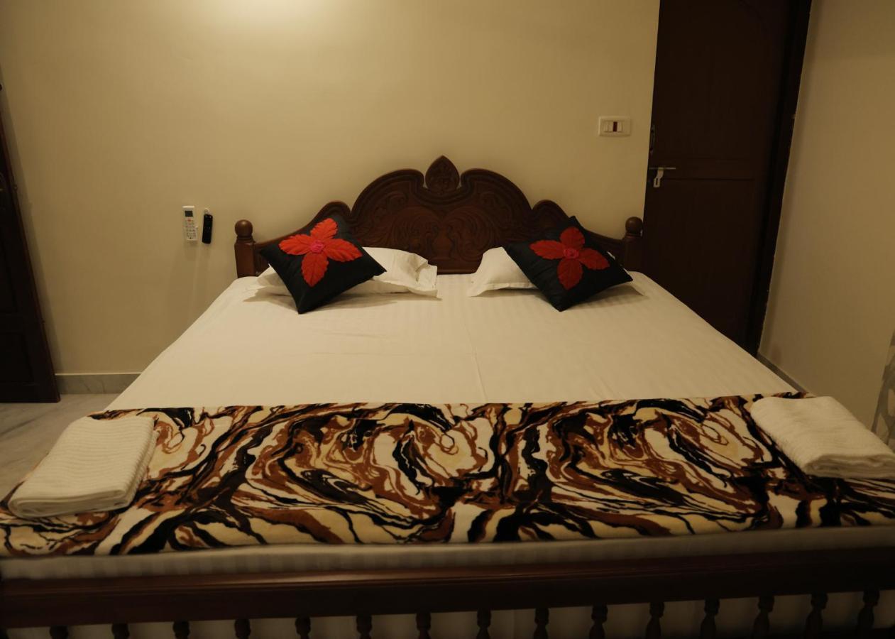 Hotel Malpans Mansion Nedumbassery Zewnętrze zdjęcie